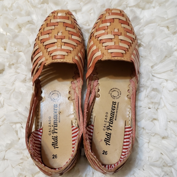 Mexican Artisanal Huaraches - Picture 4 of 5